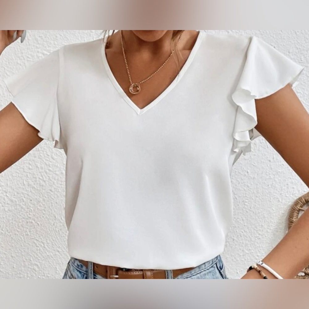 White Womens Blouse Lightweight size small/medium